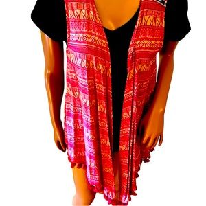 Fun vest with Pom Pom embellishments. Size XS. BKE.